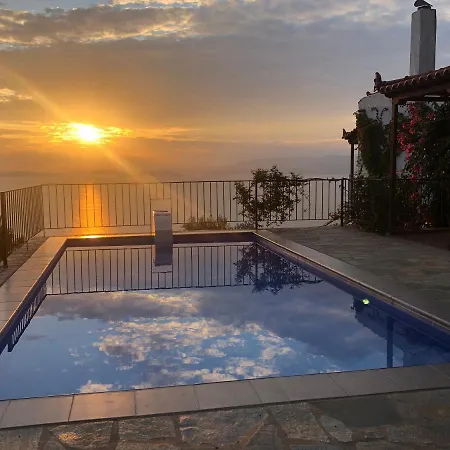 Panorama Skopelos - Amazing Sea View, Private Pool, Sleeps 7, Private & Peaceful! *