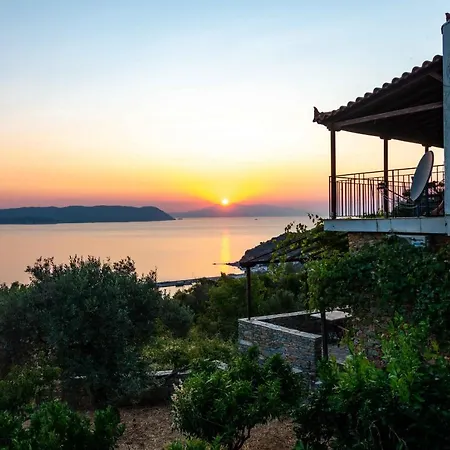 Villa Panorama Skopelos - Amazing Sea View, Private Pool, Sleeps 7, Private & Peaceful! Klíma